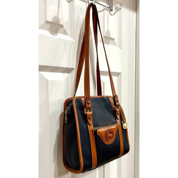 DOONEY & BOURKE - Vtg. All Weather Leather (AWL) Shoulder Bag/Navy & British Tan - Picture 16 of 16